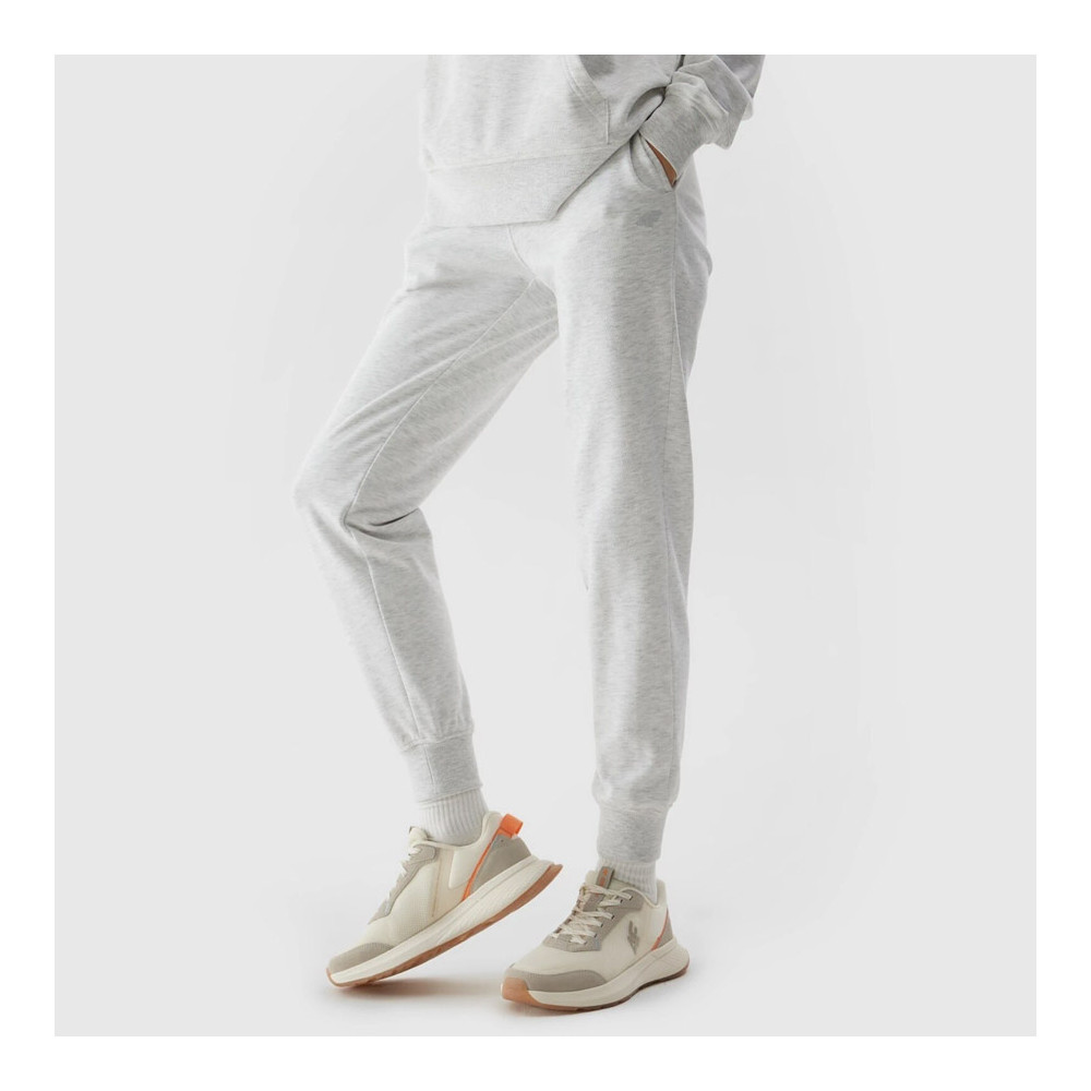 Spodnie 4F 4FWSS24TTROF606 27M			